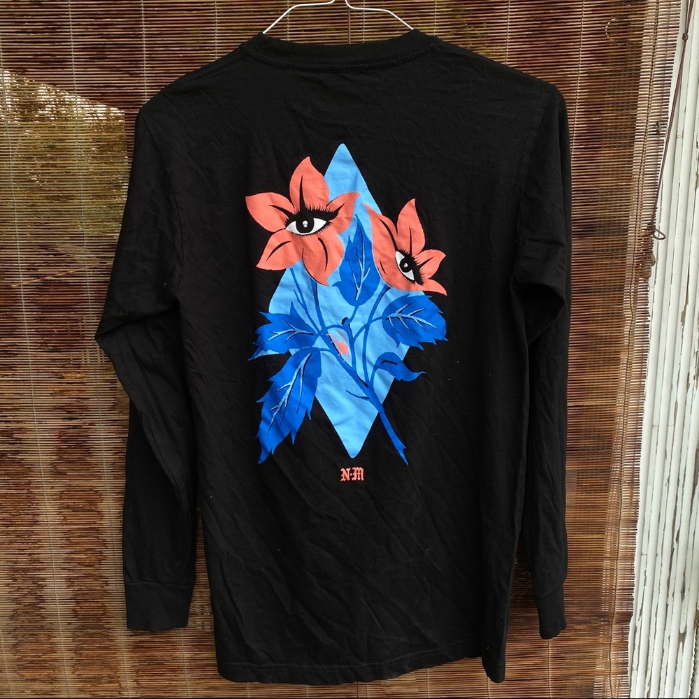 Never Made Long sleeve Graphic Black Tee